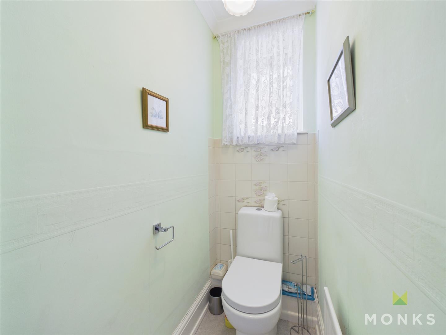 3 Oakfield Road, Shrewsbury, SY3 8AA For Sale